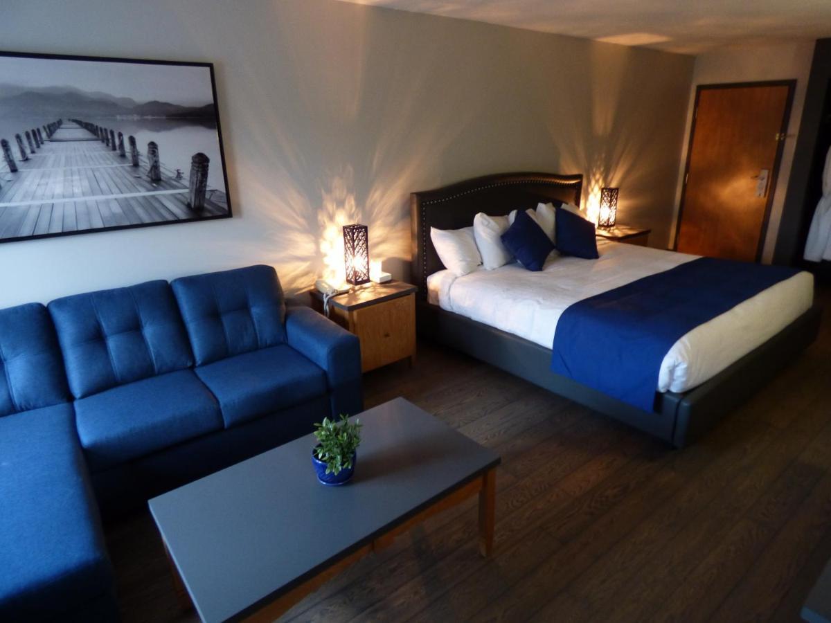 Chateau Logue Hotel Maniwaki ภายนอก รูปภาพ